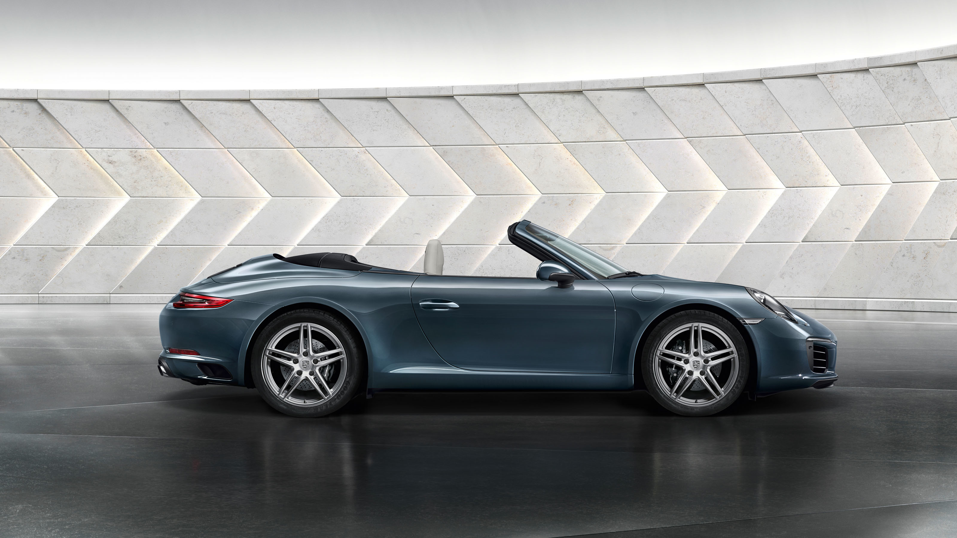 Porsche，nine hundred and eleven，