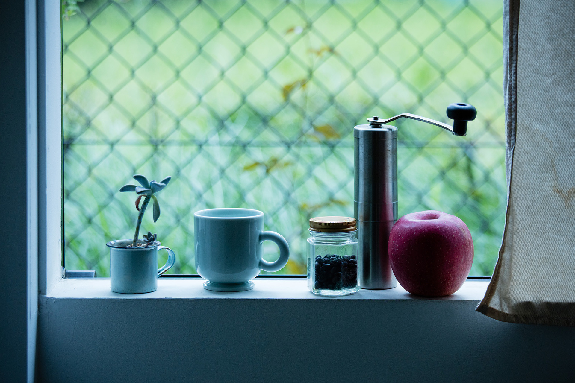 product design，industrial design，handicraft，ceramics，coffee cup，