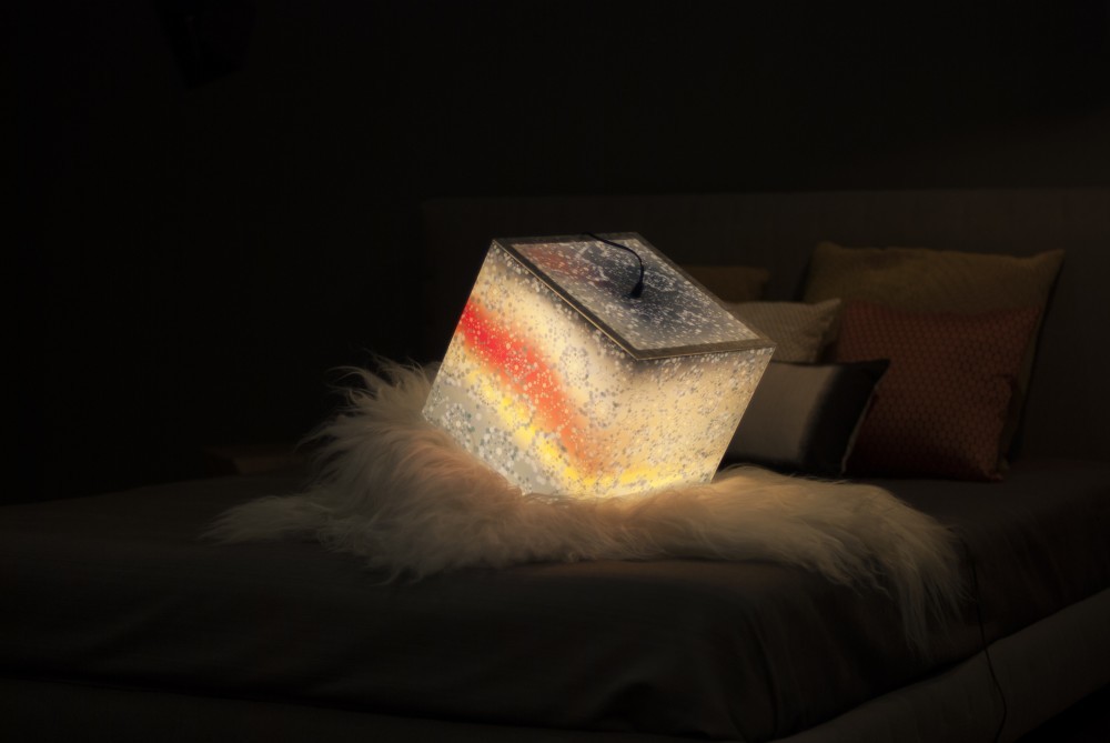 Desk lamp，Creative design，fashion，beautiful，