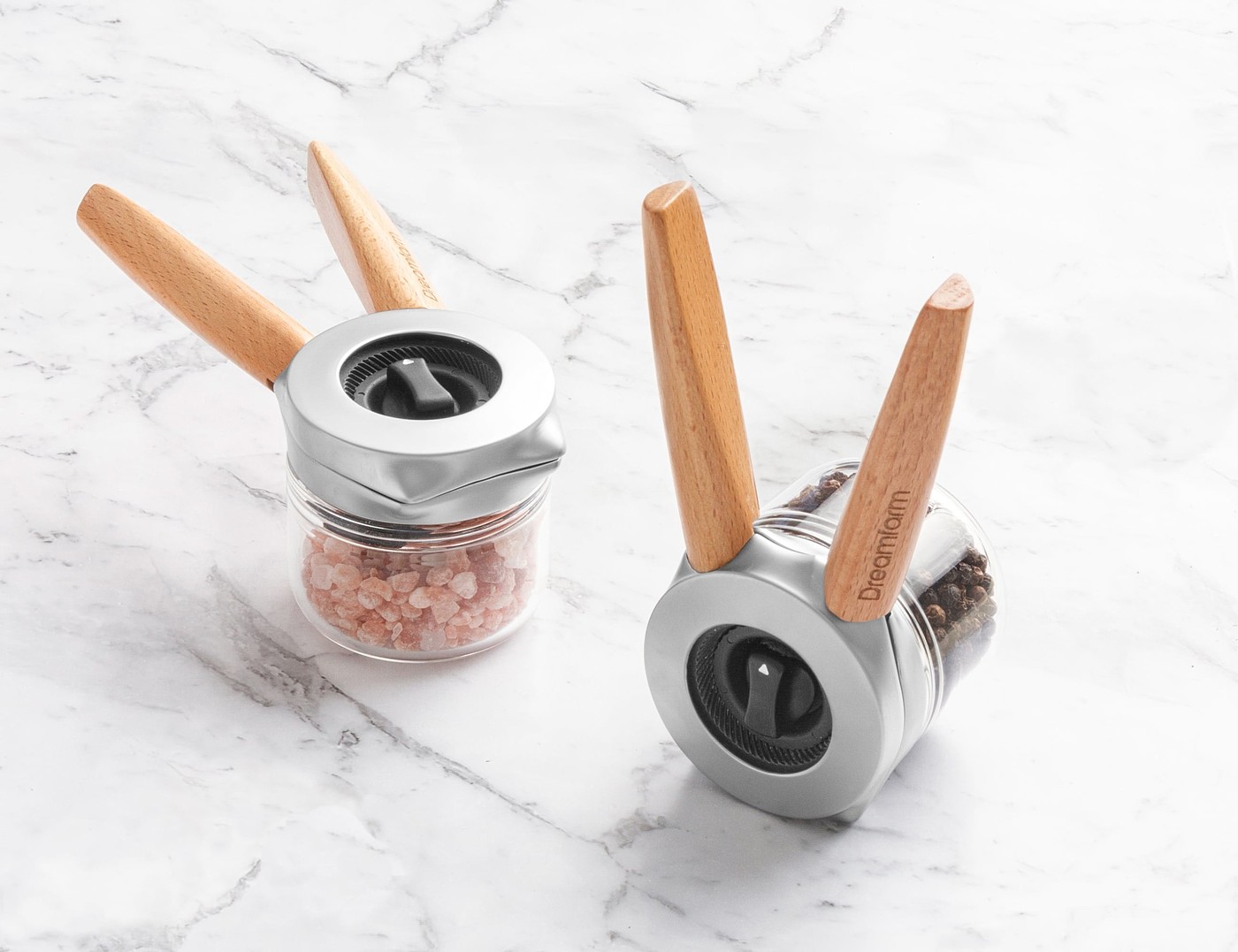 Pepper mill，The seasoning bottle，single-handedly，interactive，industrial design，product design，