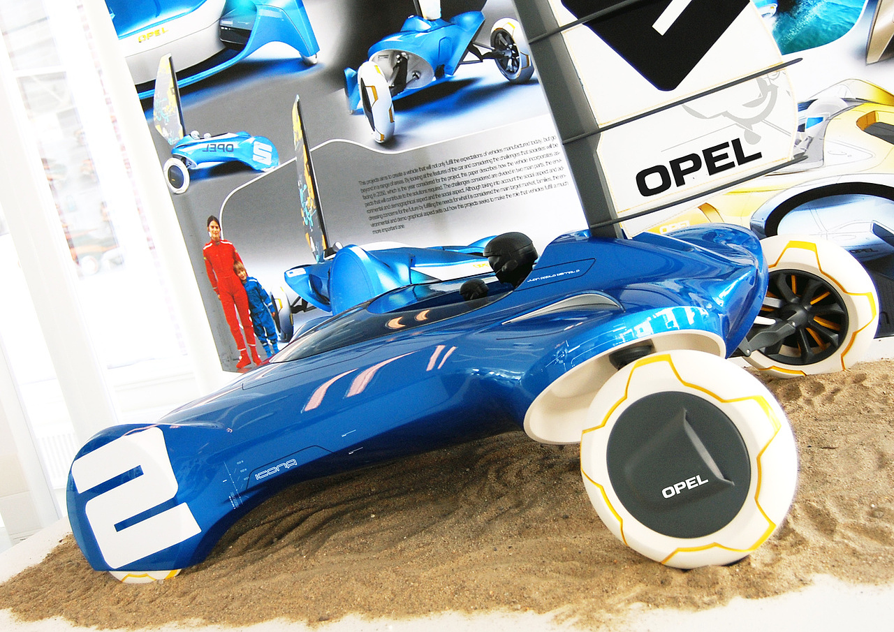 conceptual design，vehicle，racing，multi-function，