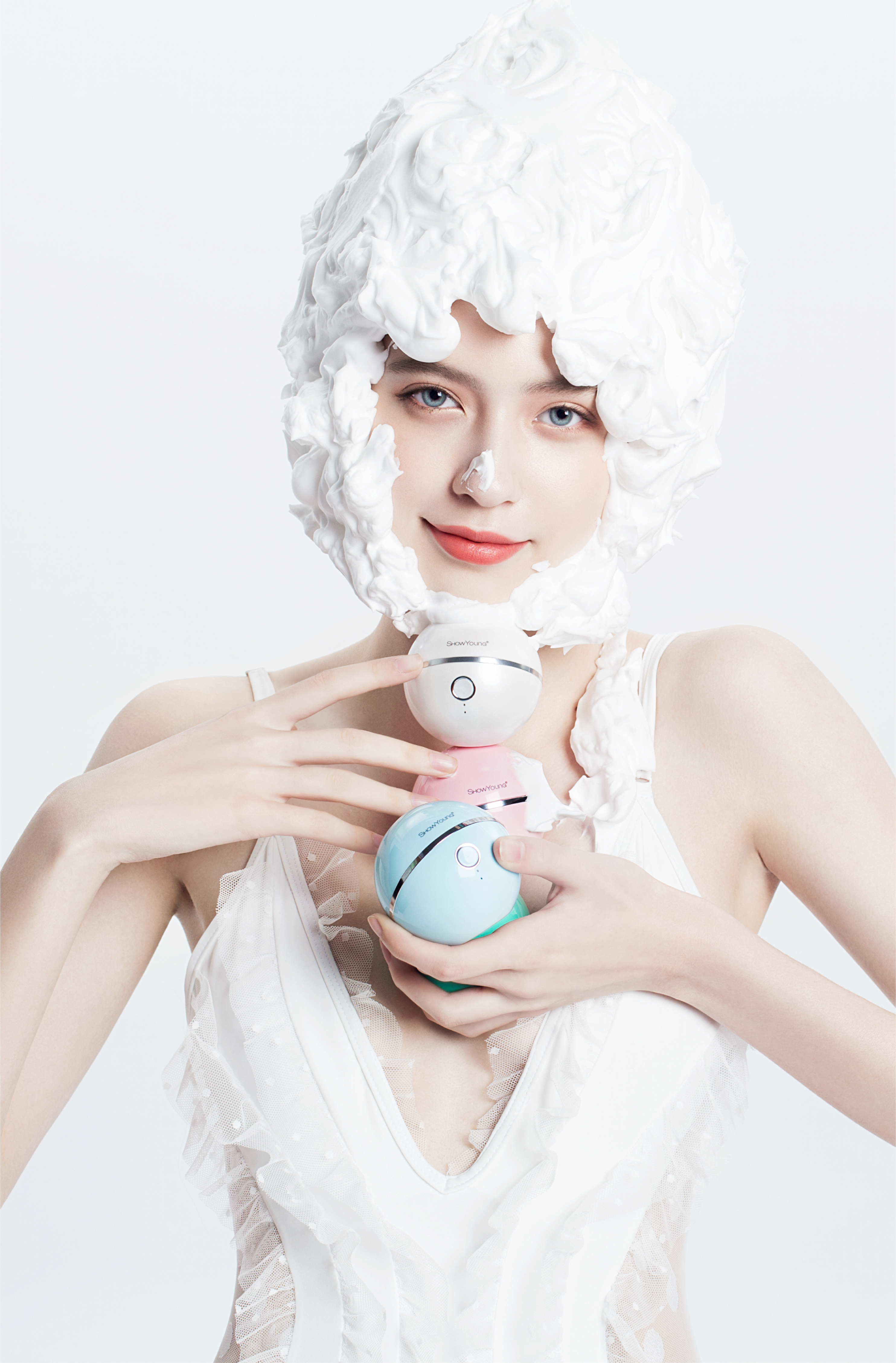 Face washing instrument，