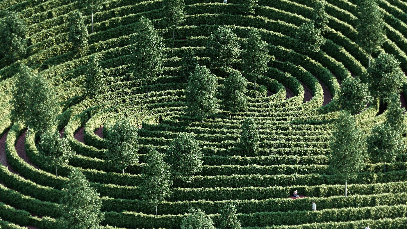 Building interior，maze，park，coronavirus，outdoor activities，distance，