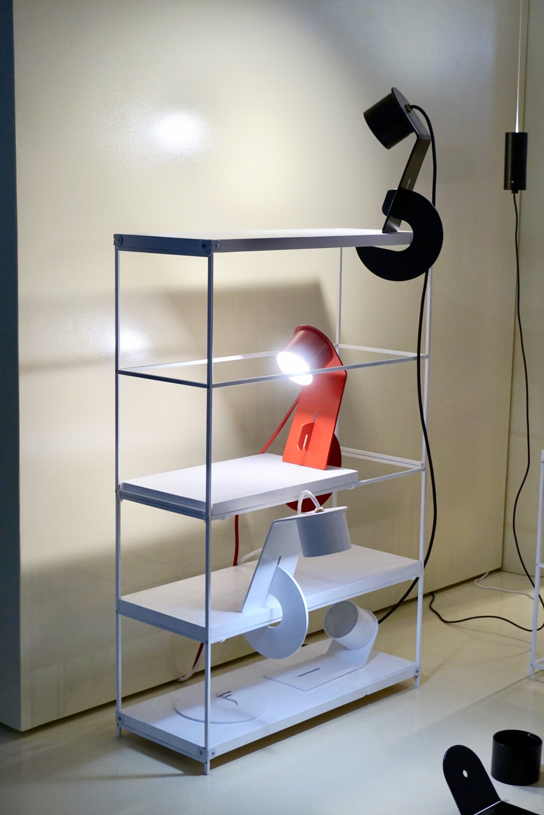 Home furniture，SHELFY，Digital intelligence，Smart lamp clip，lamp，Lamp holder，