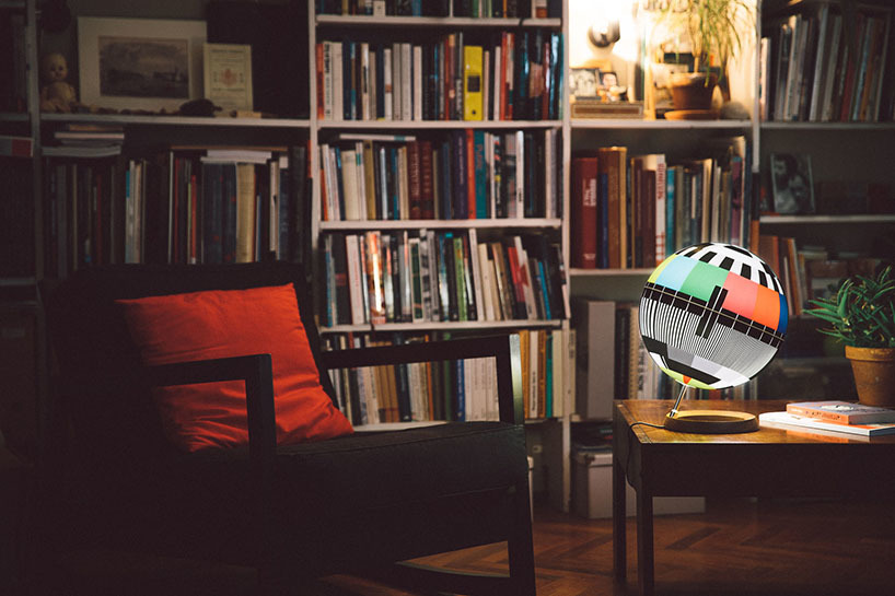 Desk lamp，to work in an office，product design，fashion，