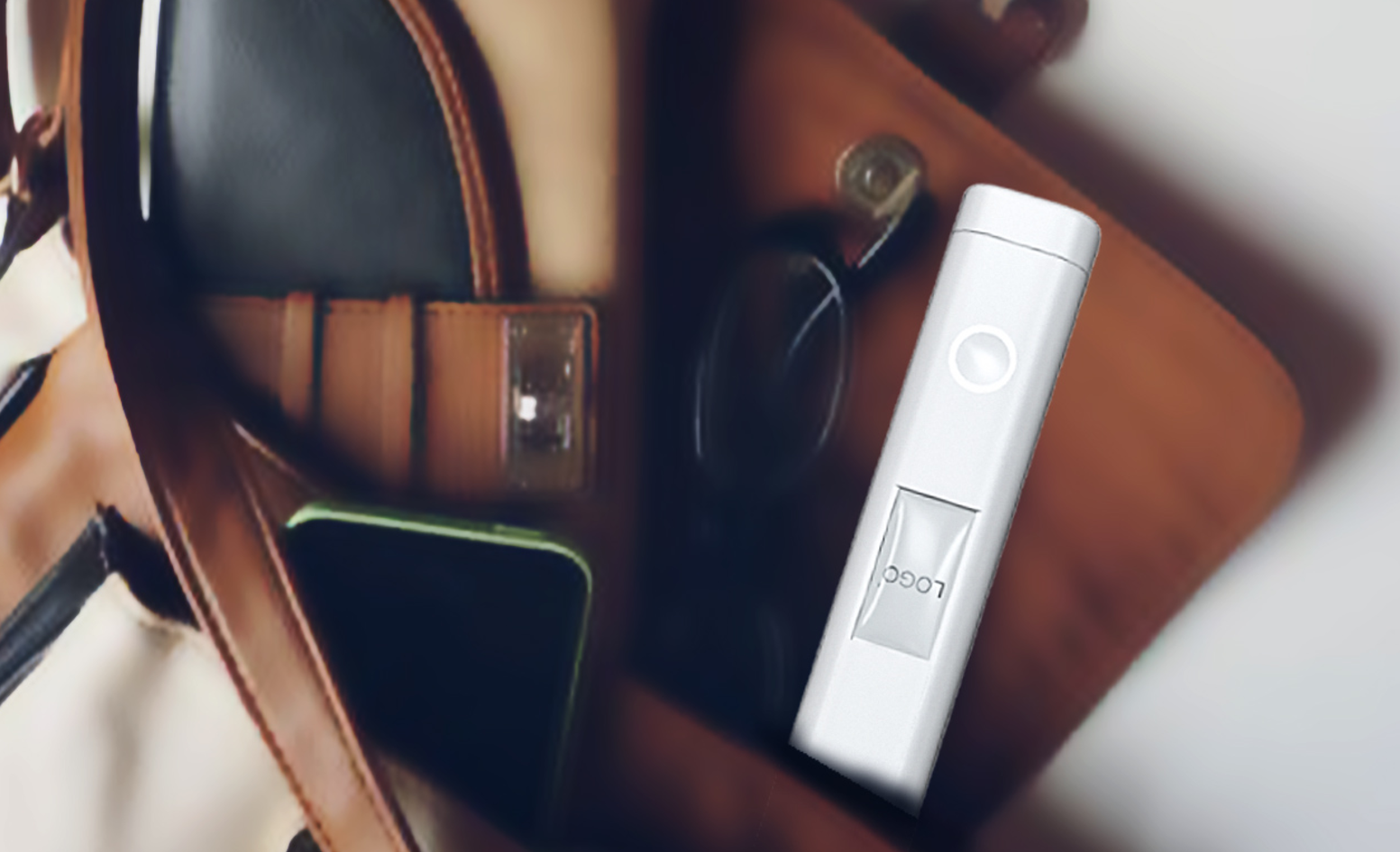 Dual combination of UV and spray disinfectant，