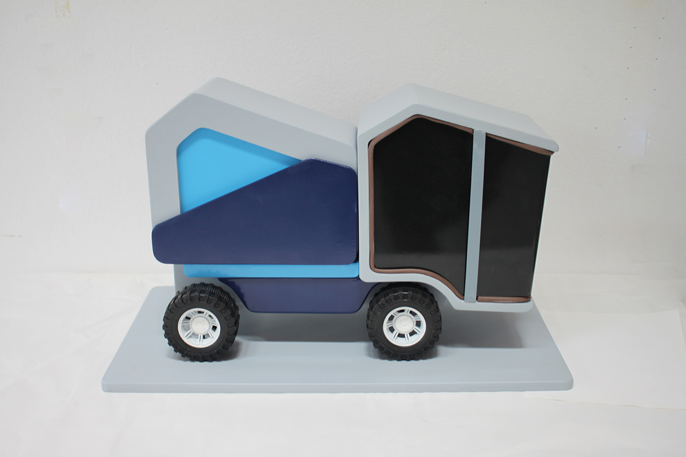 industrial design，Intelligent technology，design sketch，conceptual design，Tool car design，