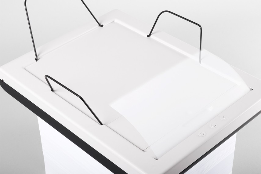 to work in an office，printer，