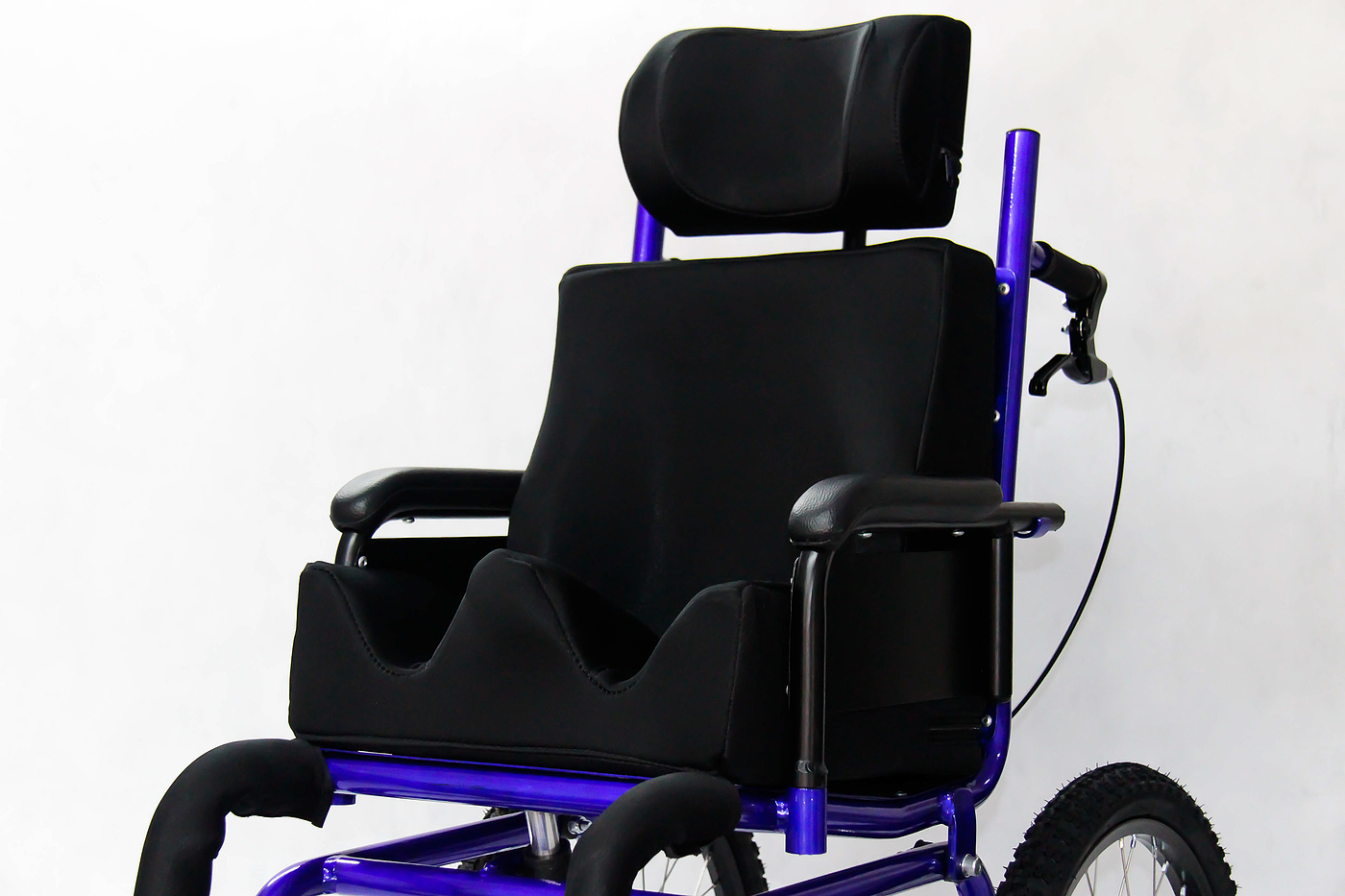 delicate，lithe，product design，wheelchair，medical，