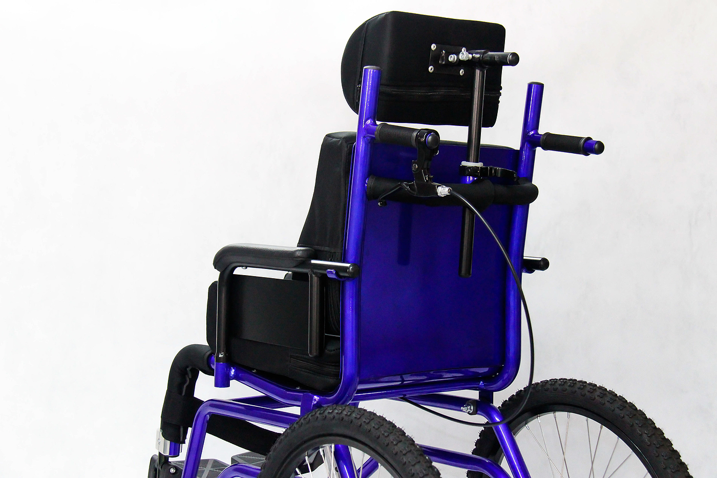 delicate，lithe，product design，wheelchair，medical，