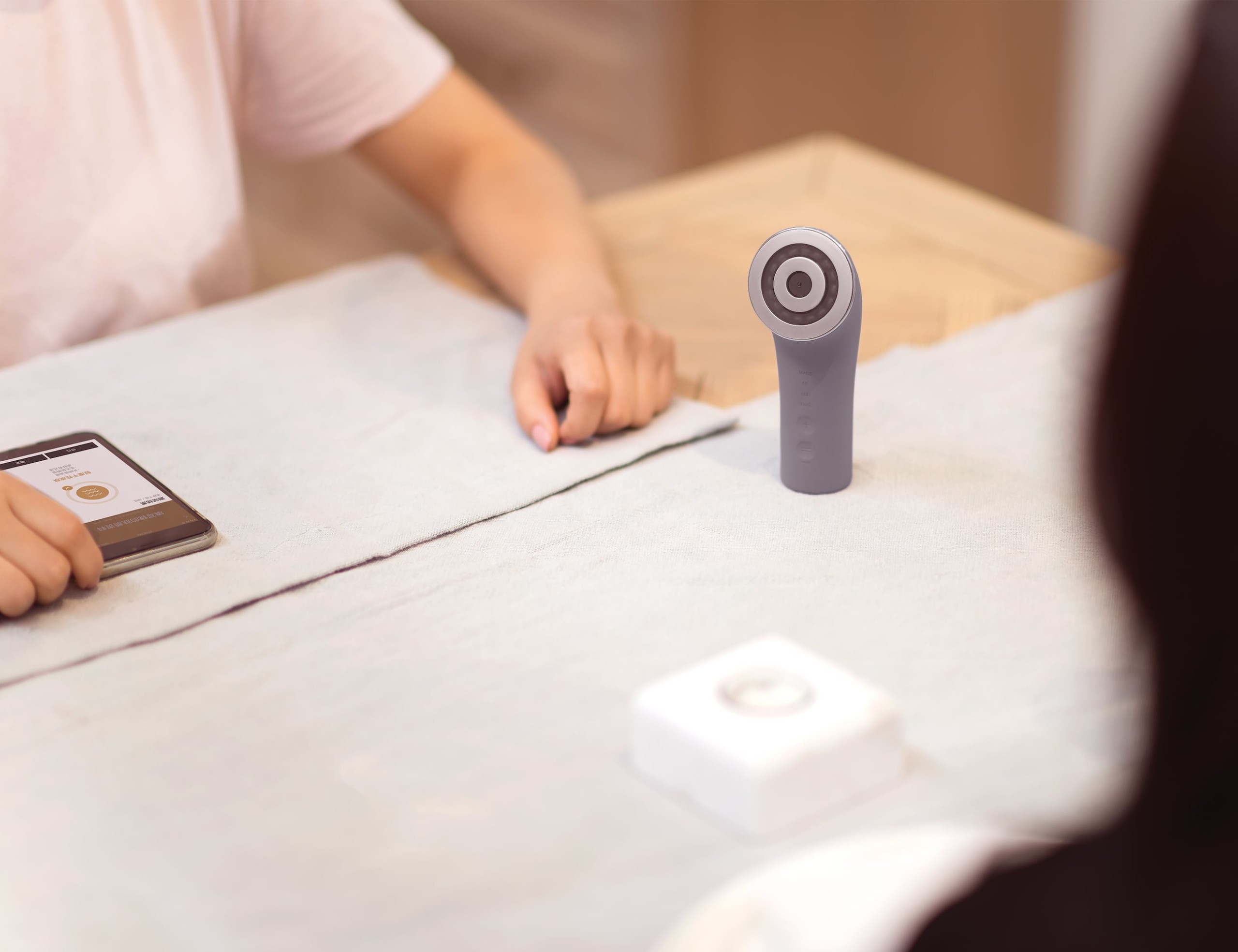 Digital intelligence，cosmetic instrument，individualization，Skin care，plan，