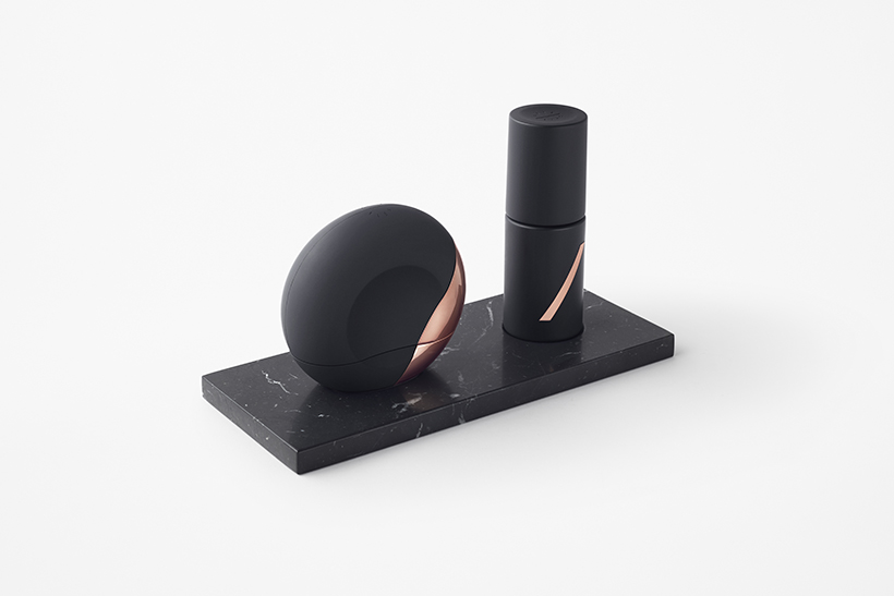 No Entry，BOTTLE，cosmetic instrument，female sex，