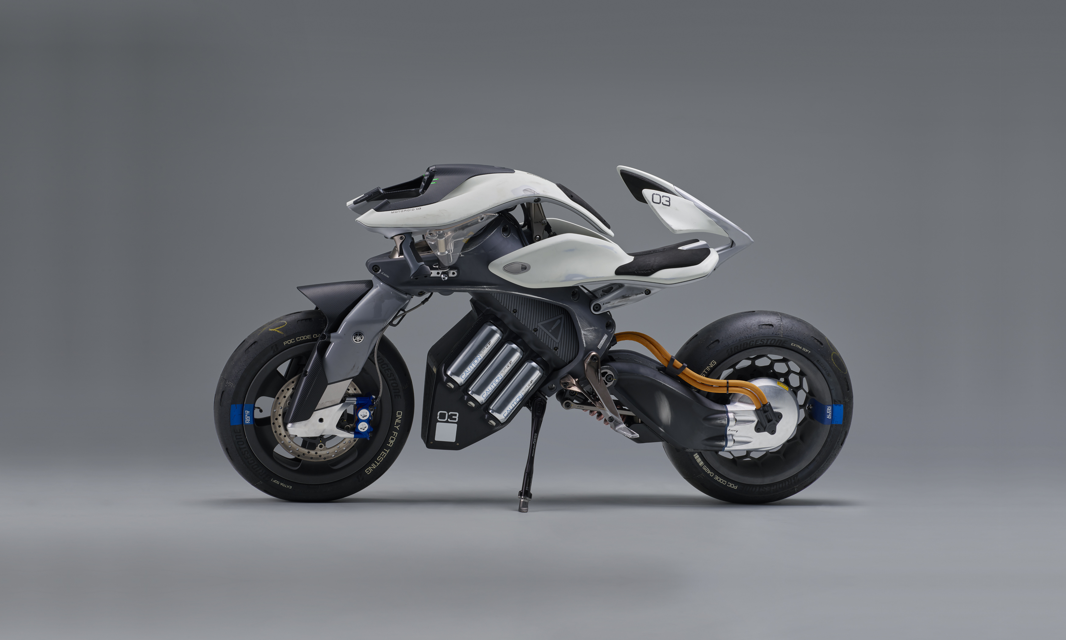 Новые модели мотоциклов. Yamaha MOTOROID. Электромотоцикл концепт Ямаха. Мотоцикл БМВ концепт. Concept Yamaha MOTOROID.