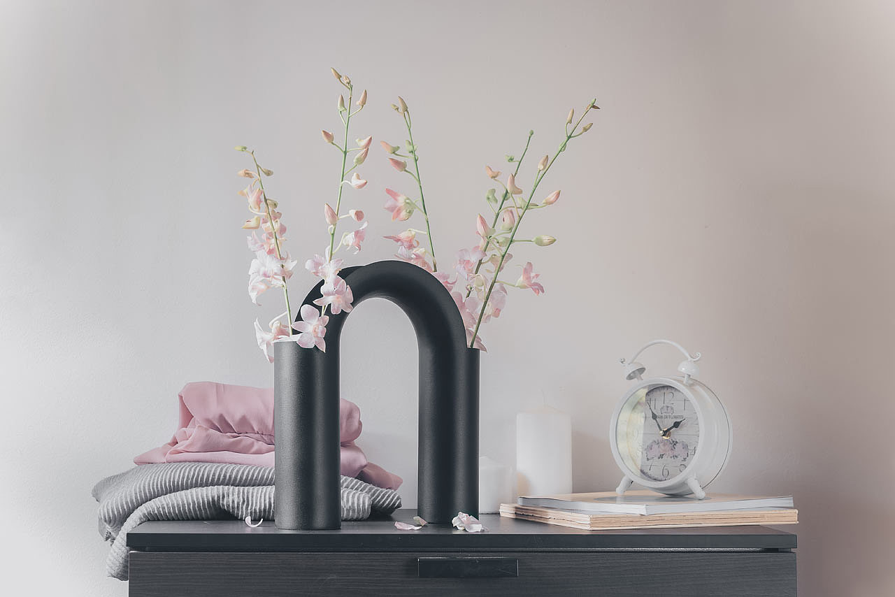 Bridge Vase，vase，Simplicity，architectural style，Bridge Vase，vase，Simplicity，architectural style，