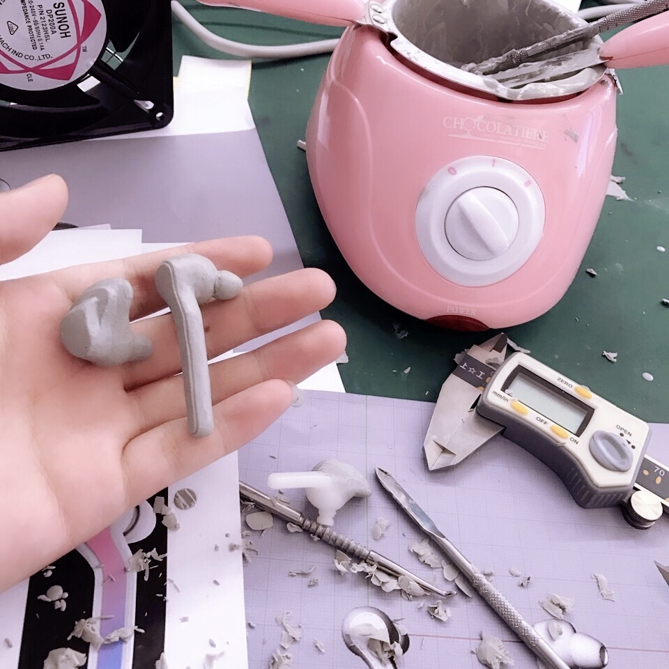 product design，Simplicity，headset，business affairs，concept，Bluetooth transmission，