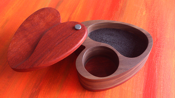 product design，industrial design，Receive，wood，Simplicity，