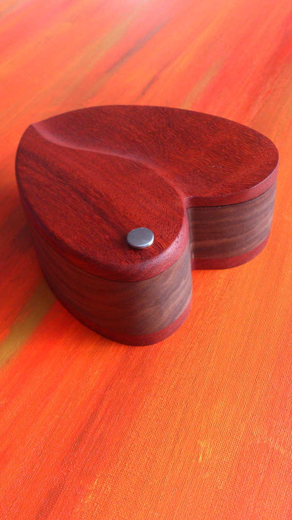 product design，industrial design，Receive，wood，Simplicity，