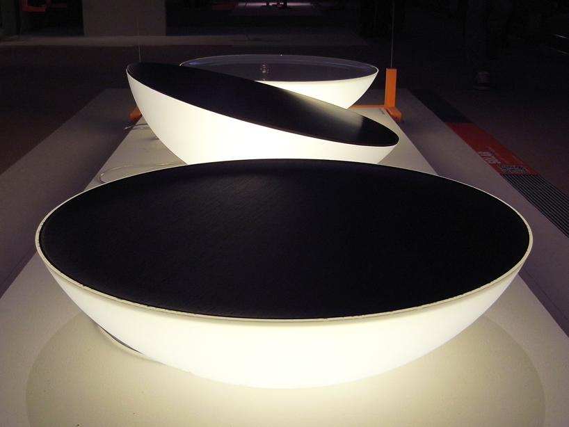 Counter display，Mission Runway，Power saving，product design，