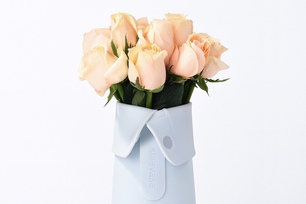 vase，white，Weihan He，Sleevase，