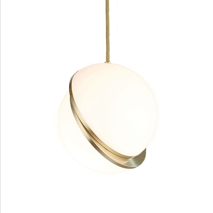 a chandelier，Soft outfit，Classic style，