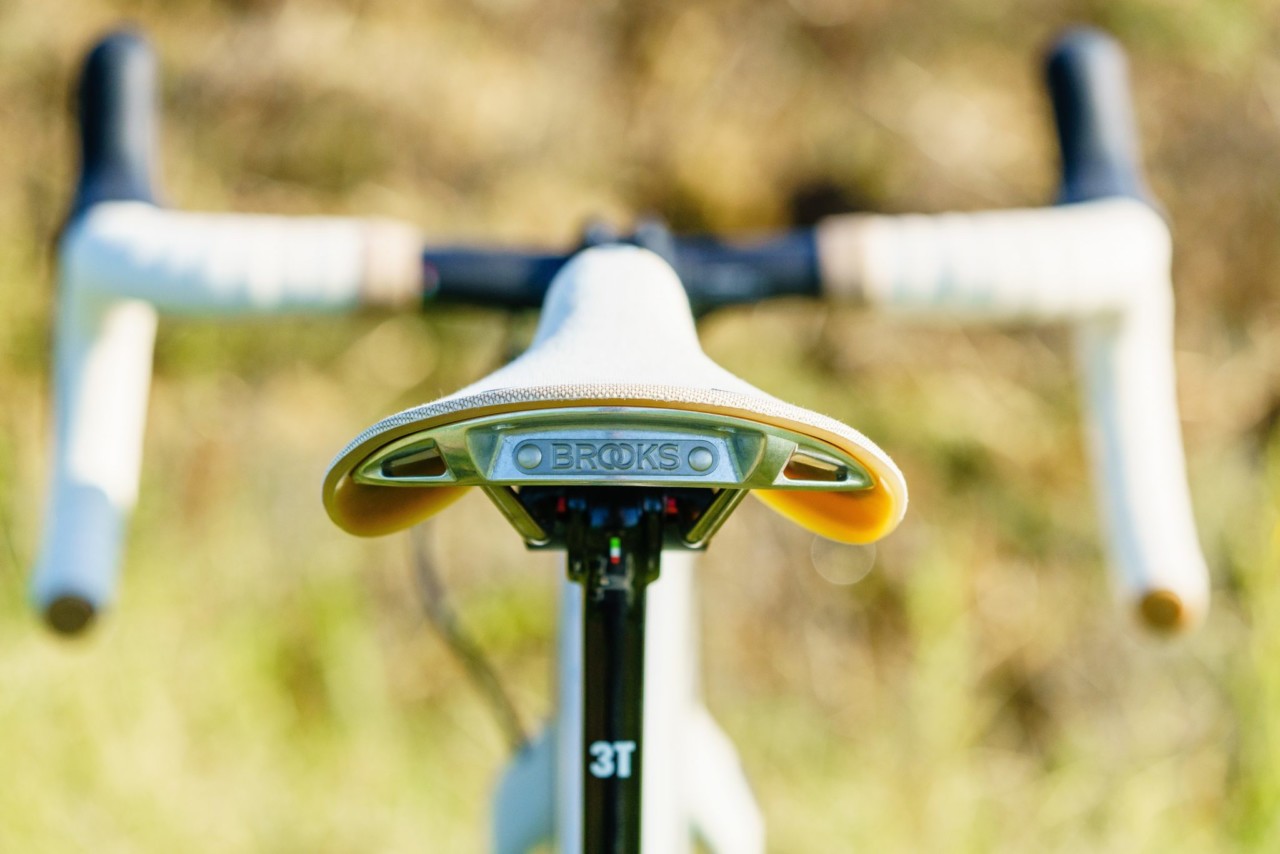 Bicycle，bmw，fashion，stable，comfortable，