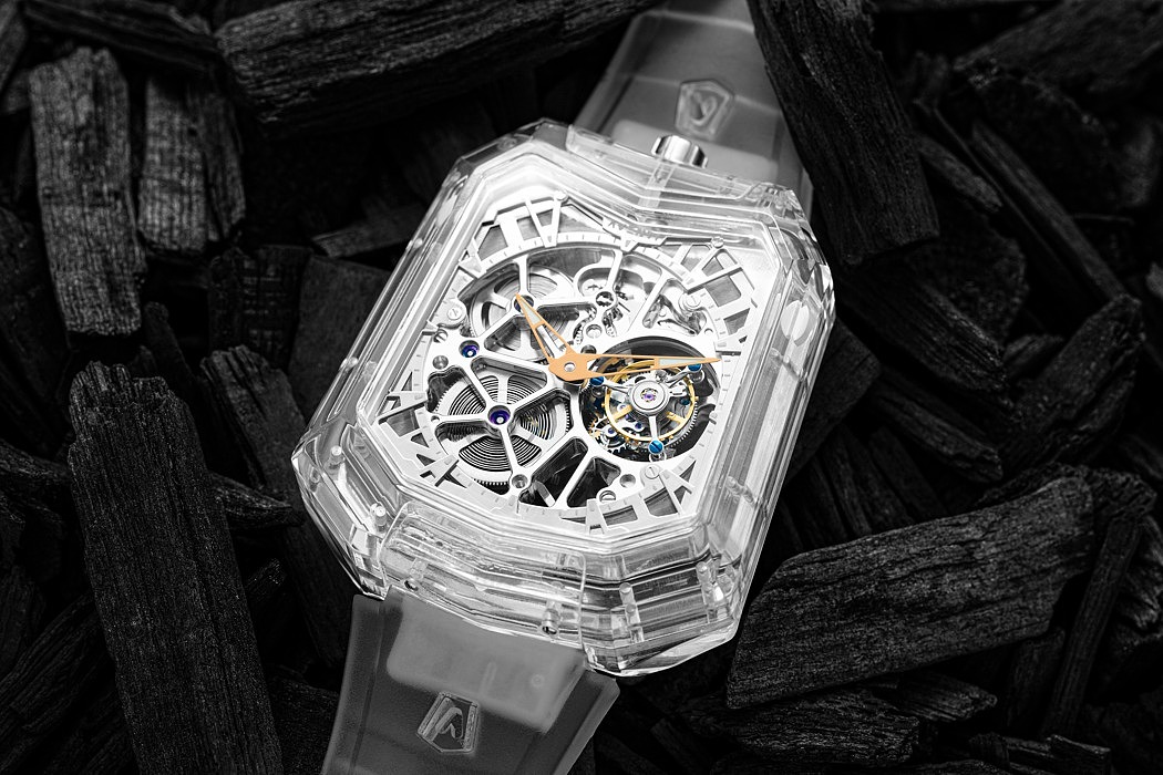 Wrist watch，motion，Titanium metal，crystal，