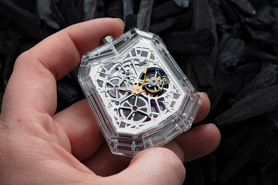 Wrist watch，motion，Titanium metal，crystal，