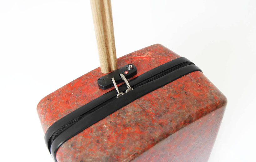 suitcase，outdoors，travel，trunk，