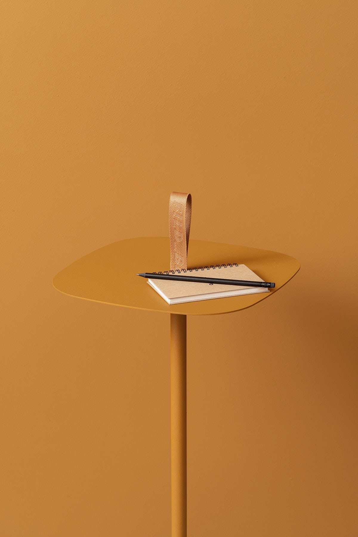 lamps and lanterns，a chandelier，Pendant，Belt，