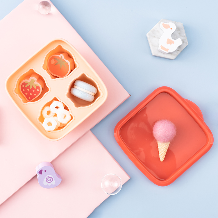 Silicone products for children's supplementary food，