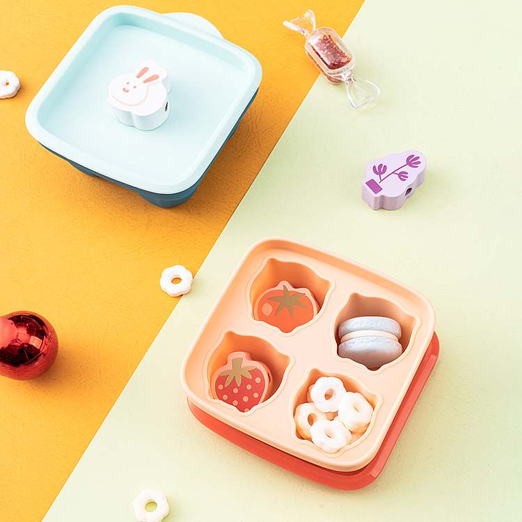 Silicone products for children's supplementary food，