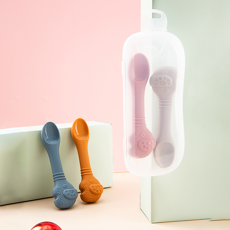 Silicone products for children's supplementary food，