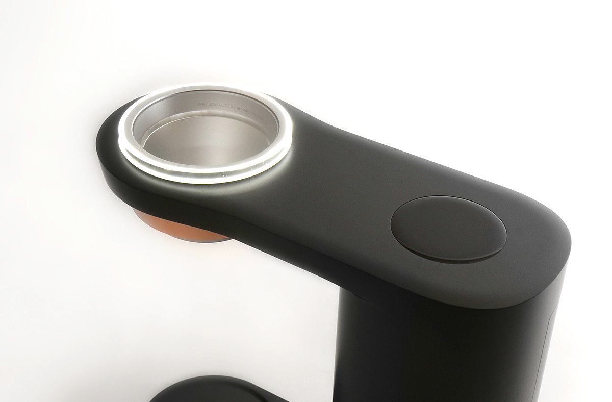 2018 red dot design concept award，Express Juicer，Juicer，black，kitchen，black，