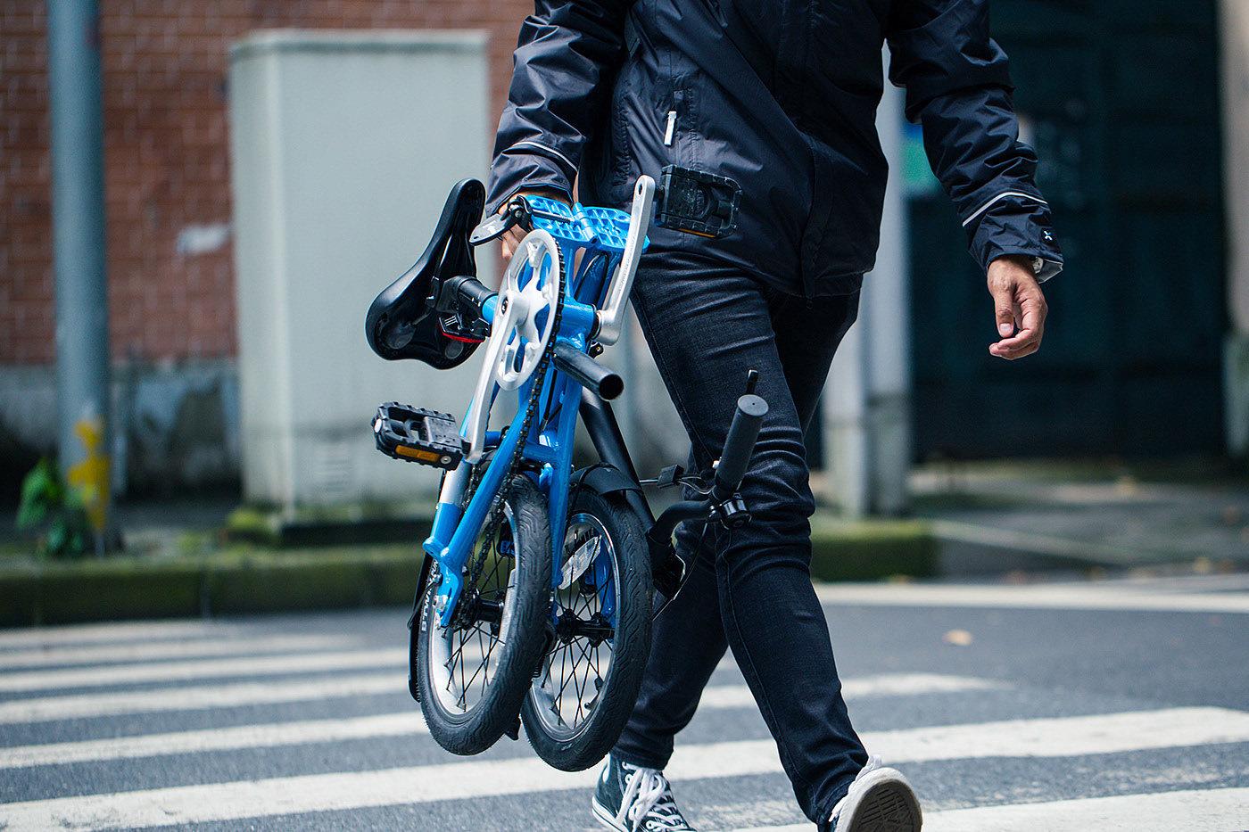 Bicycle，light，Folding type，Hand drawn，aluminium alloy，