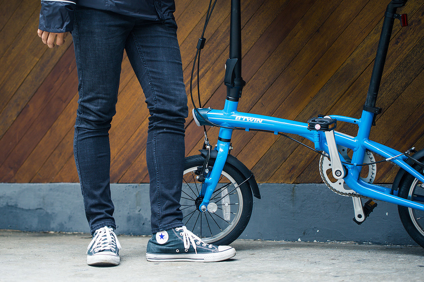 Bicycle，light，Folding type，Hand drawn，aluminium alloy，