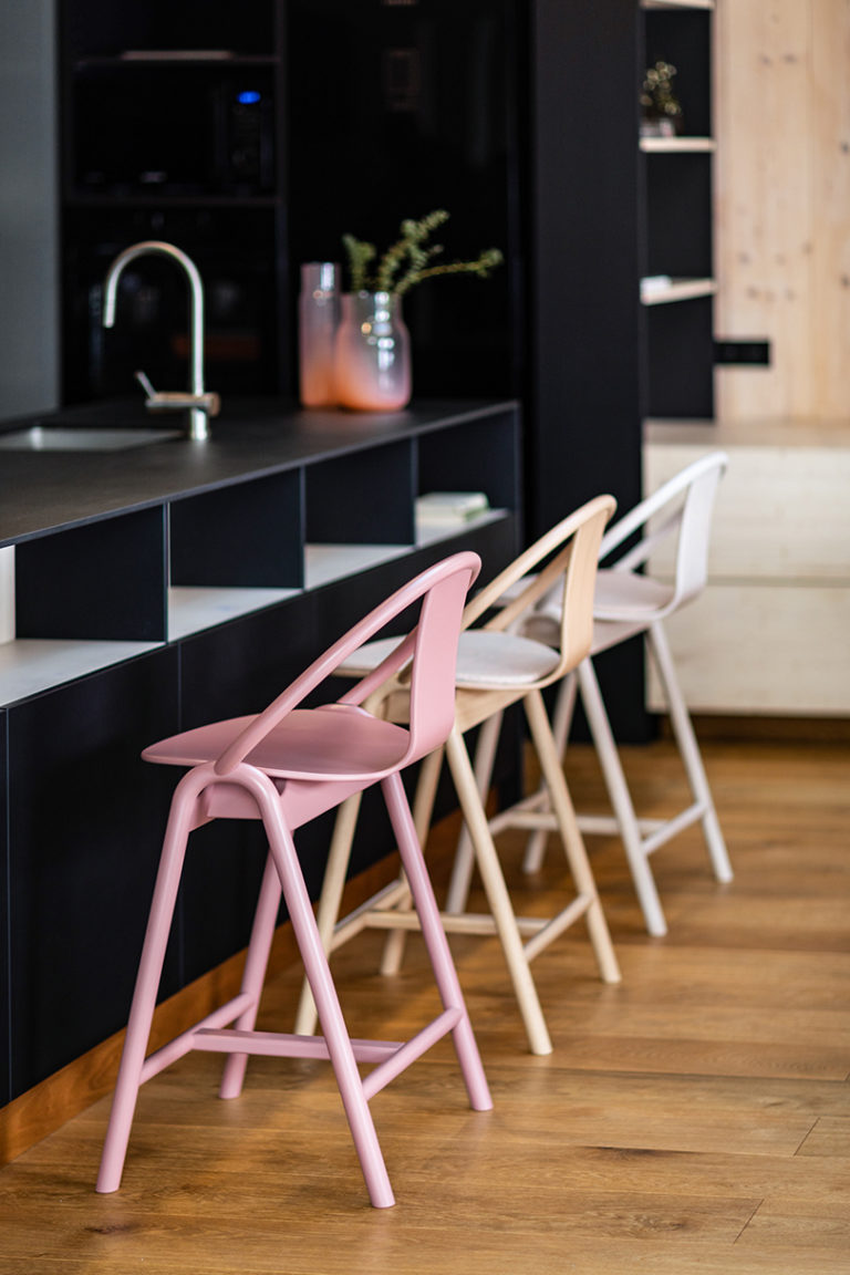 chair，Ton，salute，Tennis，product design，furniture design ，woodiness，