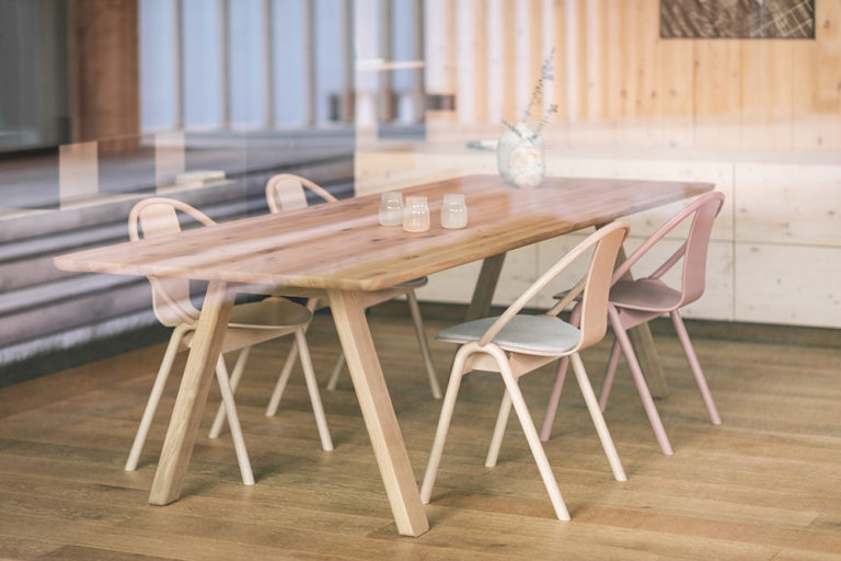 chair，Ton，salute，Tennis，product design，furniture design ，woodiness，