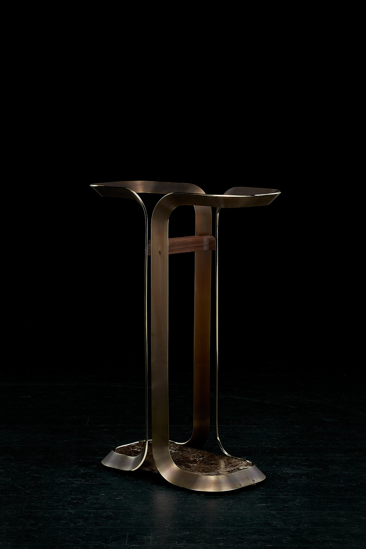 Umbrella stand，exhibition booth，classical，copper，industrial design，product design，
