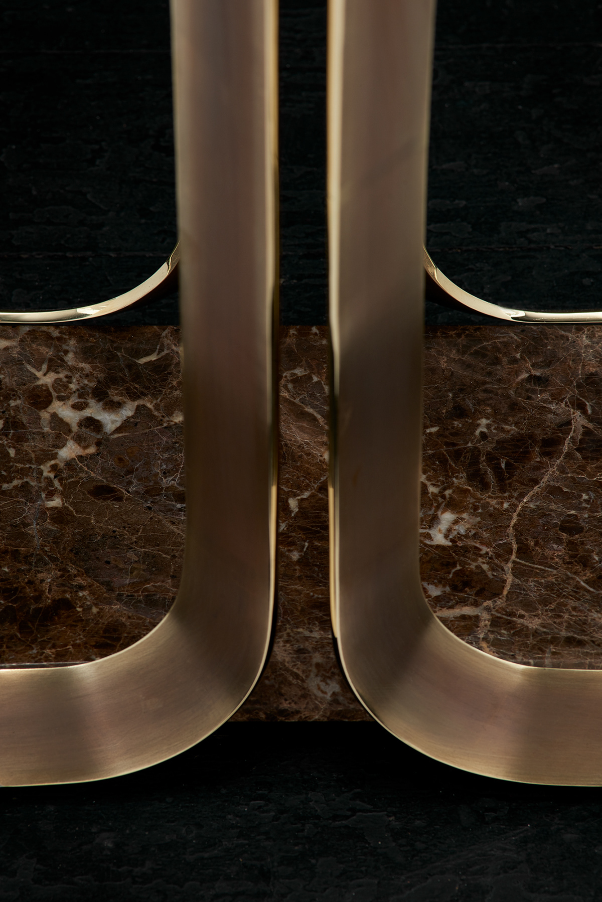 Umbrella stand，exhibition booth，classical，copper，industrial design，product design，