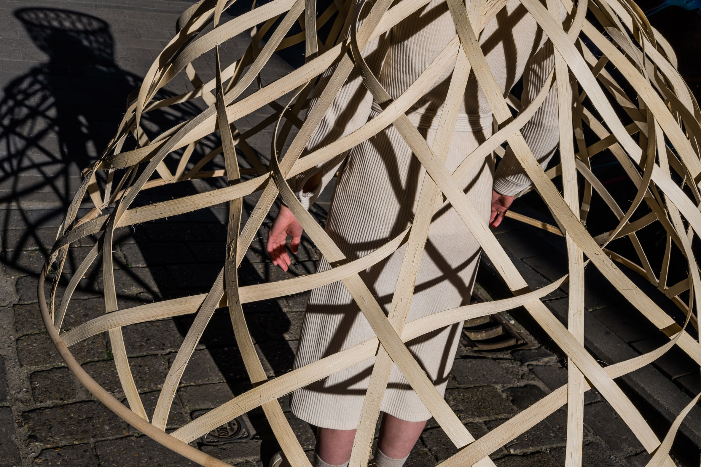 Wearable ，Rattan cage，epidemic situation，social contact，