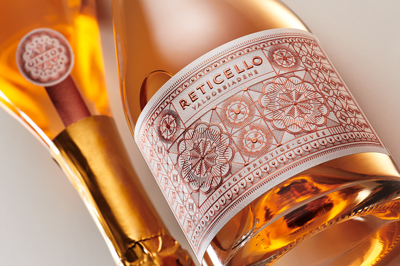 packing，Design，pattern，Reticella，The wine bottle，