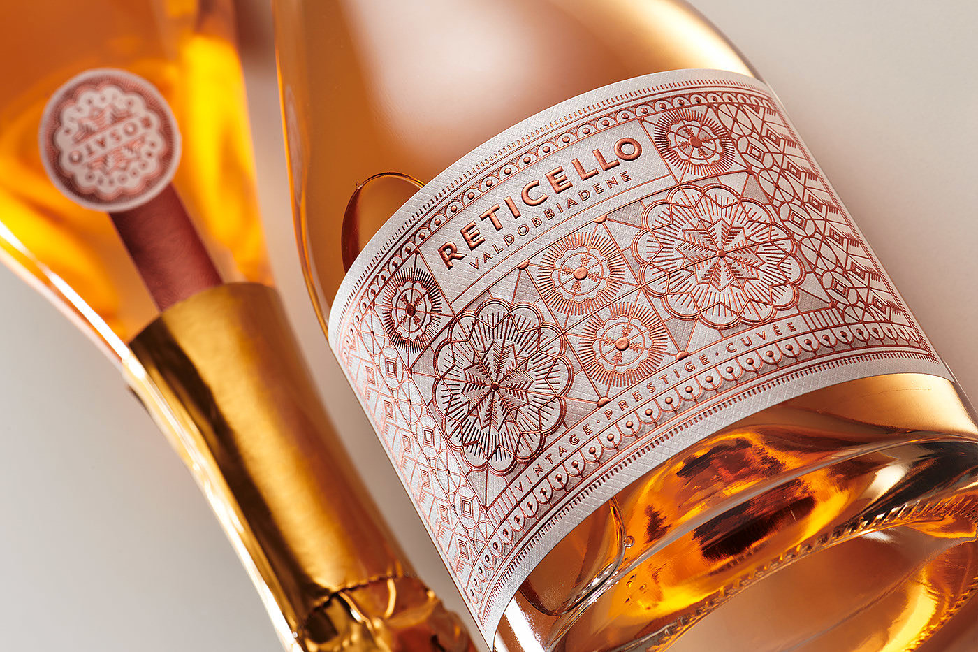 packing，Design，pattern，Reticella，The wine bottle，