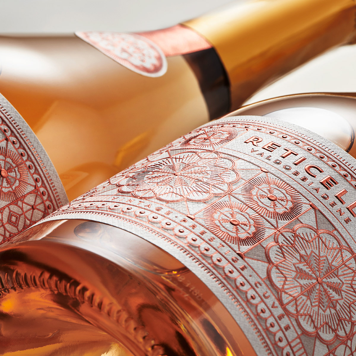 packing，Design，pattern，Reticella，The wine bottle，