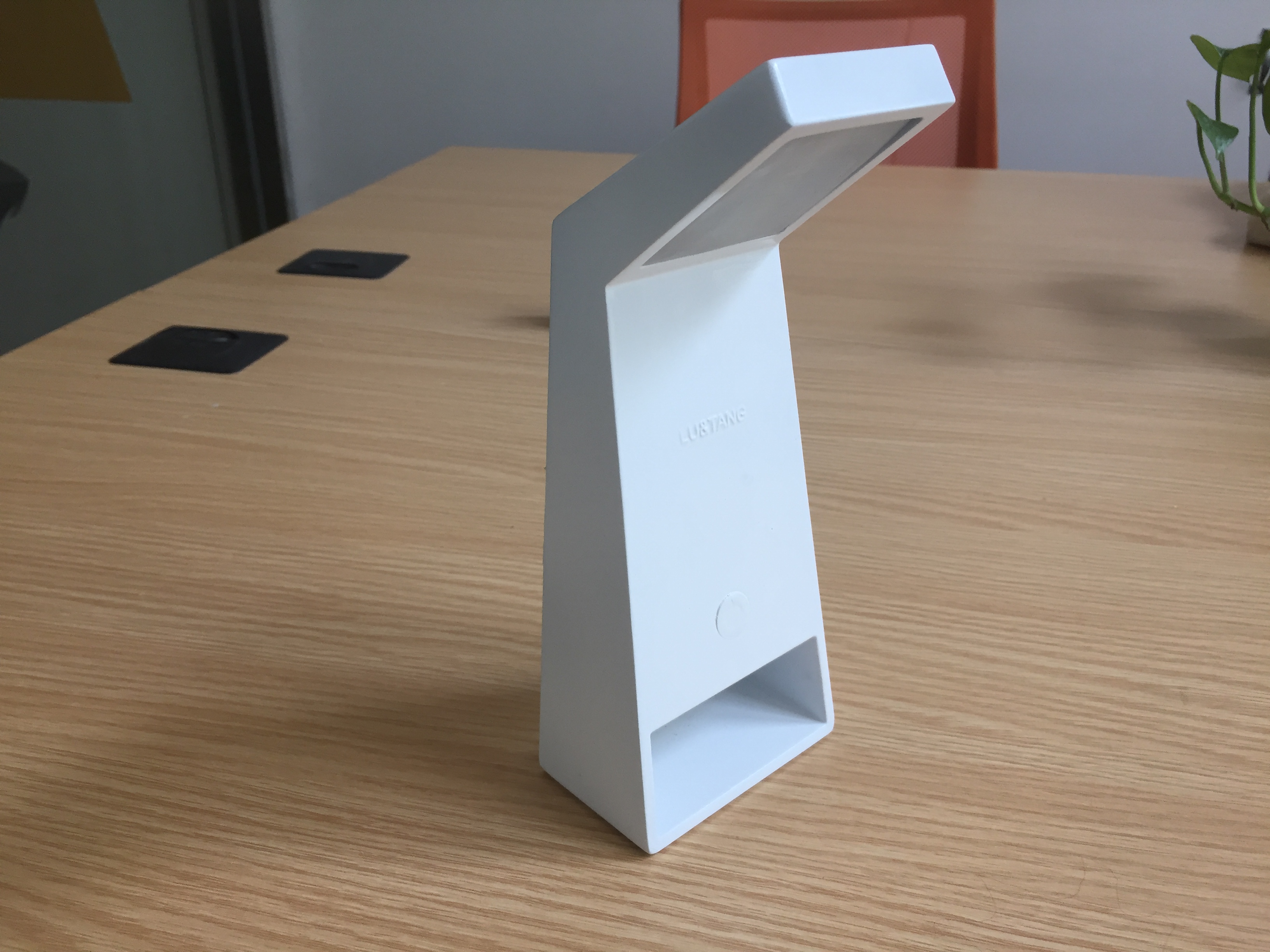 Music desk lamp，Desk lamp，Simple table lamp，Frog cow design，Bluetooth desk lamp，Bluetooth Speaker ，