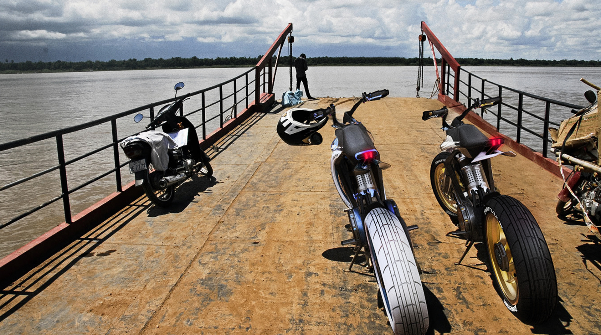 speed，motorcycle，vehicle，industrial design，product design，personality，