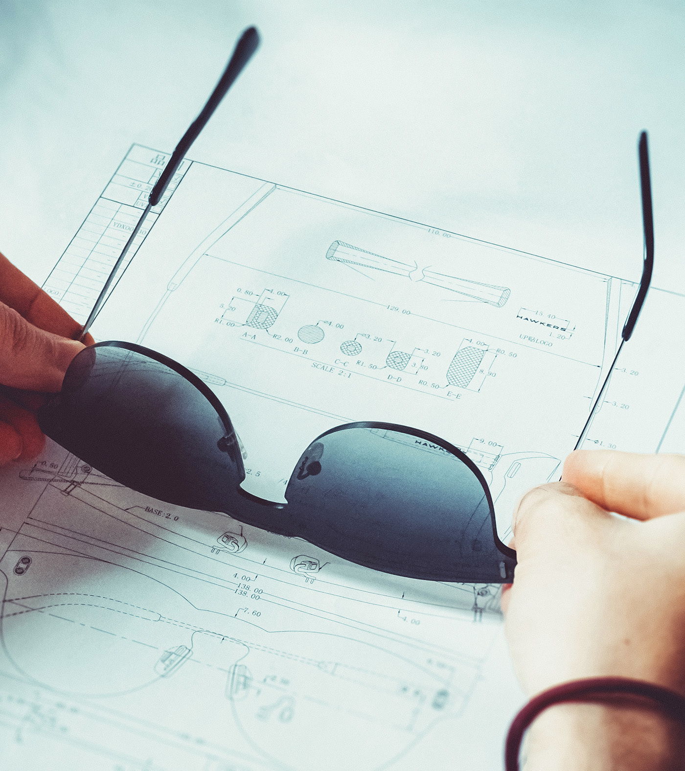 Tools and equipment，glasses，Sunglasses，fashion，process planning，