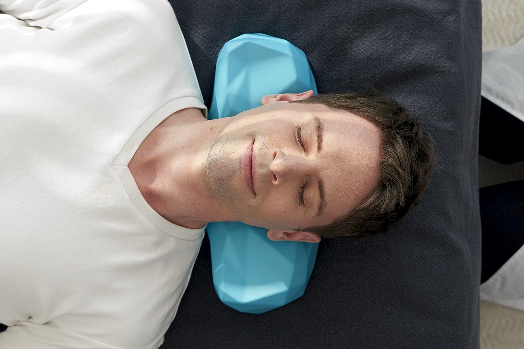 Home furniture，pillow，C-Rest，Ergonomics，cervical vertebra，comfortable，