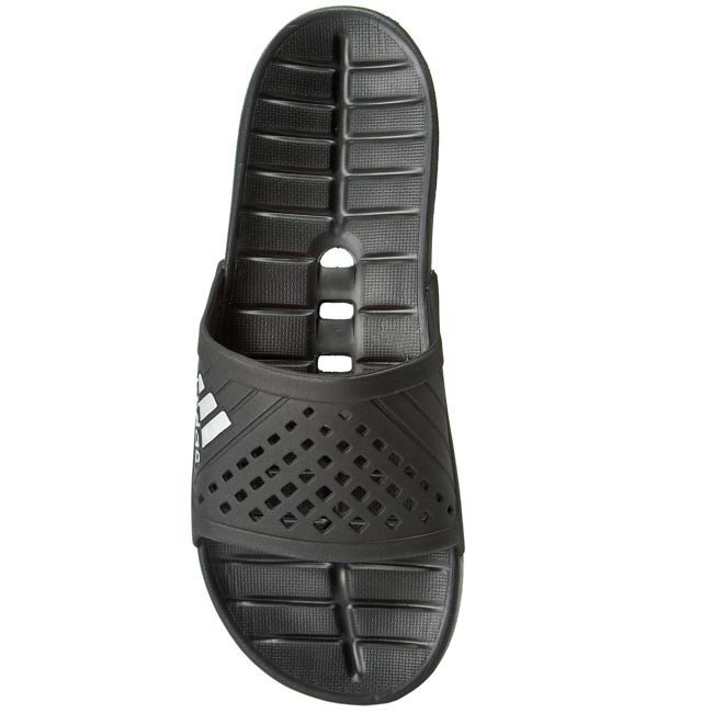 Outdoor design，motion，comfortable，product design，slipper，Hand drawn，