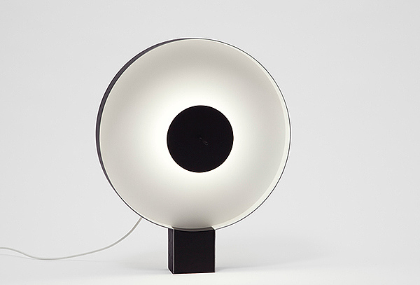Office Supplies，product design，Desk lamp，Eye protection，Power saving，
