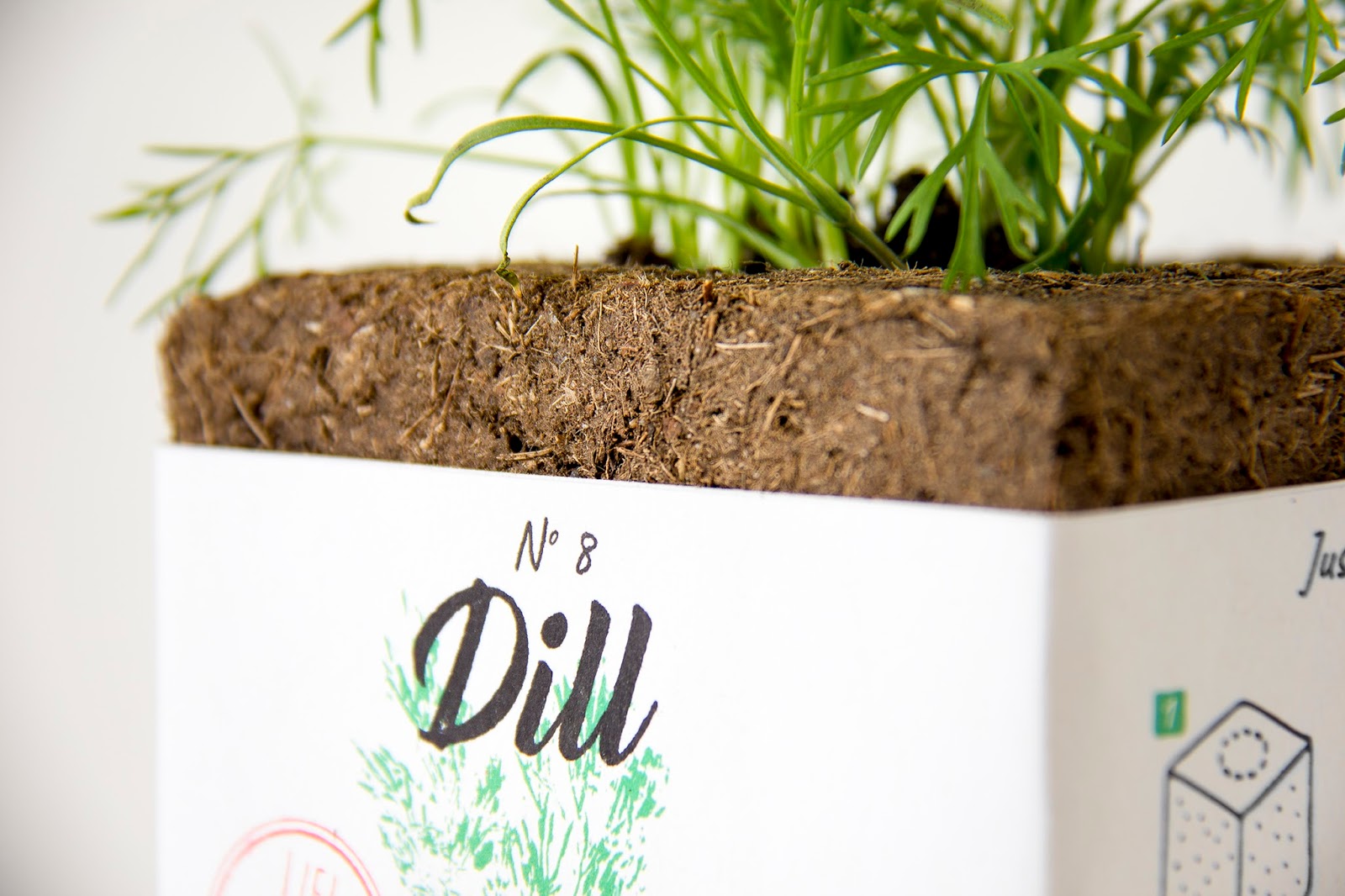 2018 red dot design concept award，Ecological Packaging，LIFI，packing，Herbal seeds，